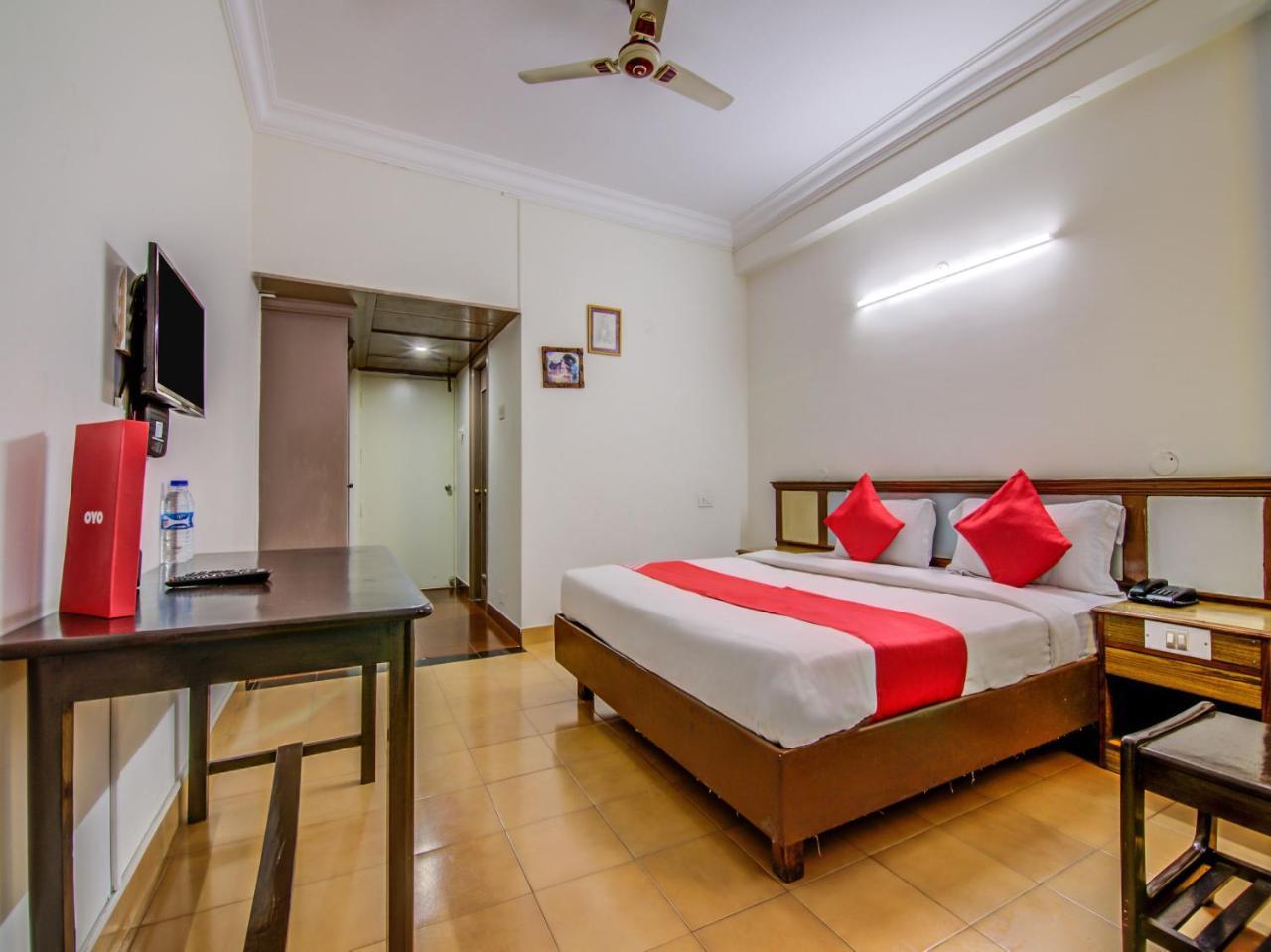Hotel Golden Gates بنغالور المظهر الخارجي الصورة