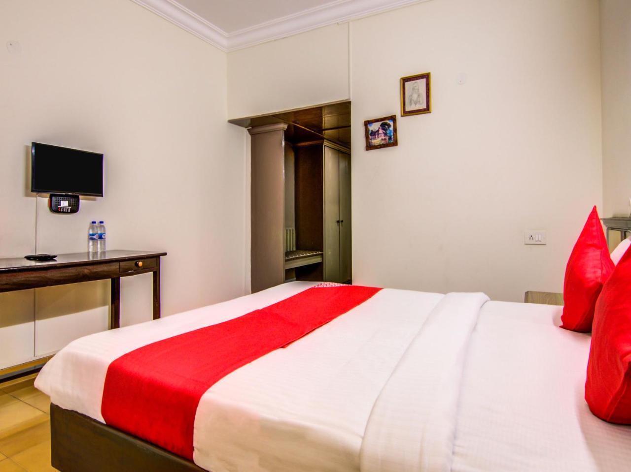 Hotel Golden Gates بنغالور المظهر الخارجي الصورة